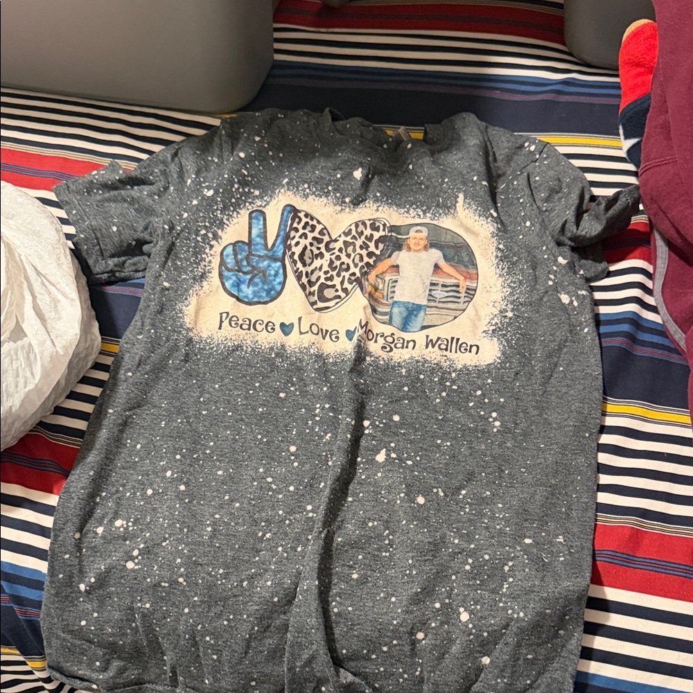 Gildan Gray Graphic Women's Tee